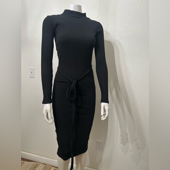 Zara Black cutout back Long Sleeve Dress - Picture 4 of 6